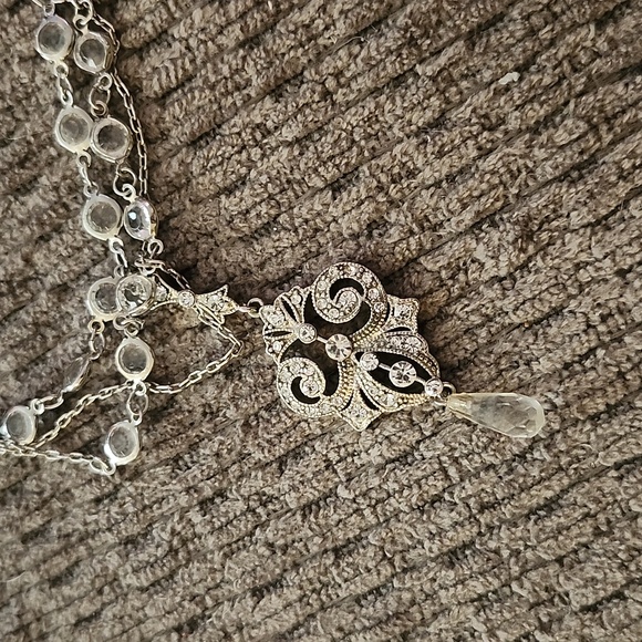 Express silver tone crystal 3 strand necklace, like New. RARE! - Picture 2 of 6